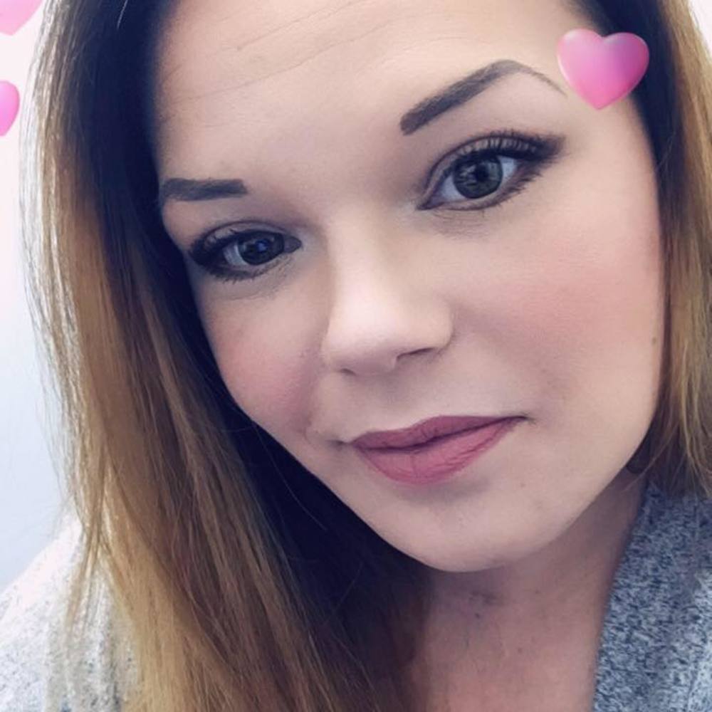 Meet your Posher, Ashley